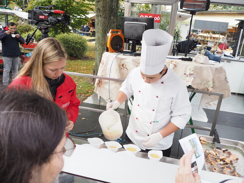 goodblog für visitlinz: ORF OÖs Arcimboldo am Linzer Südbahnhofmarkt