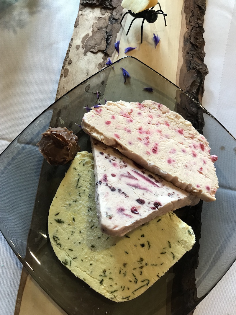 goodblog in Osttirol: Kräuterwirtshaus Strumerhof - Eis aus Wald und Wiese